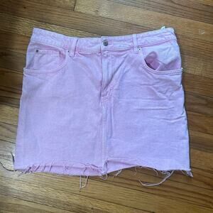 H&M Pink Denim Mini Skirt – Frayed Hem, Size 14
